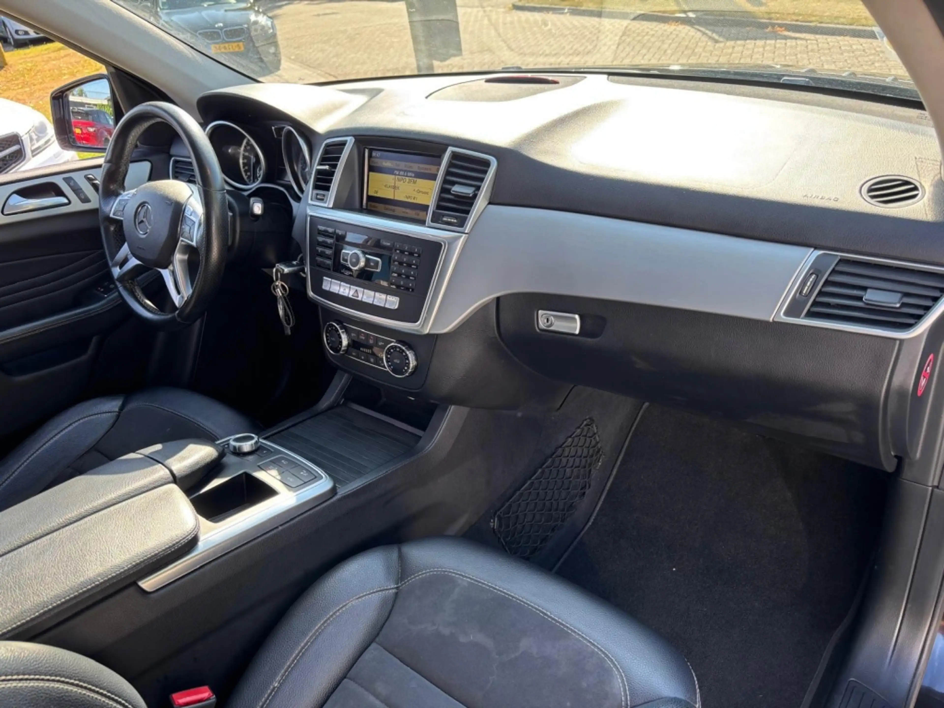Mercedes-Benz ML 350 M-klasse BlueTEC 2012 Zwart Trekhaak Schuifdak ML3 — photo 10