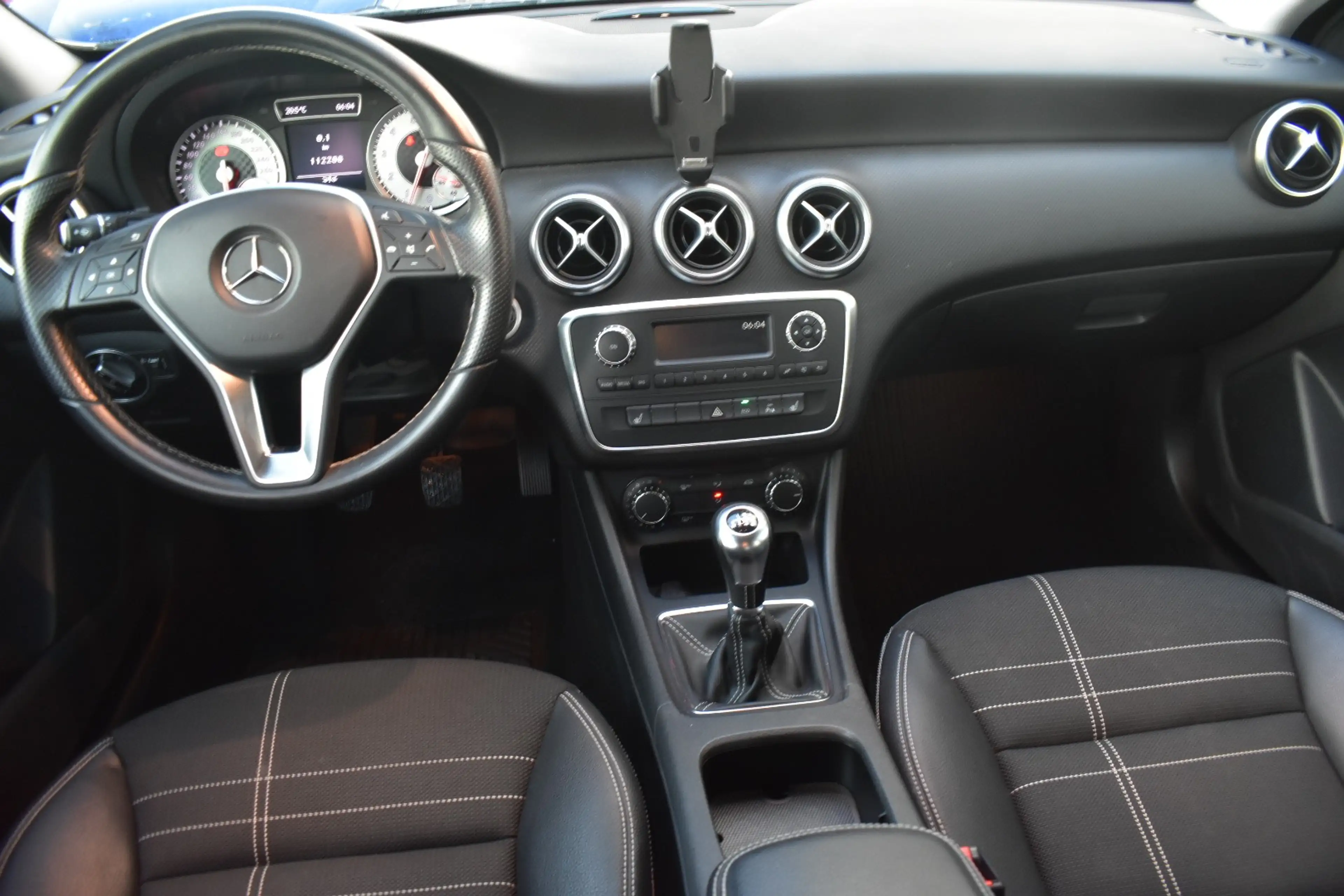 Mercedes-Benz A 200 I Style / Sportzetels / Leder / PDC / Verw Zetels / Topstaat / Garantie — photo 14