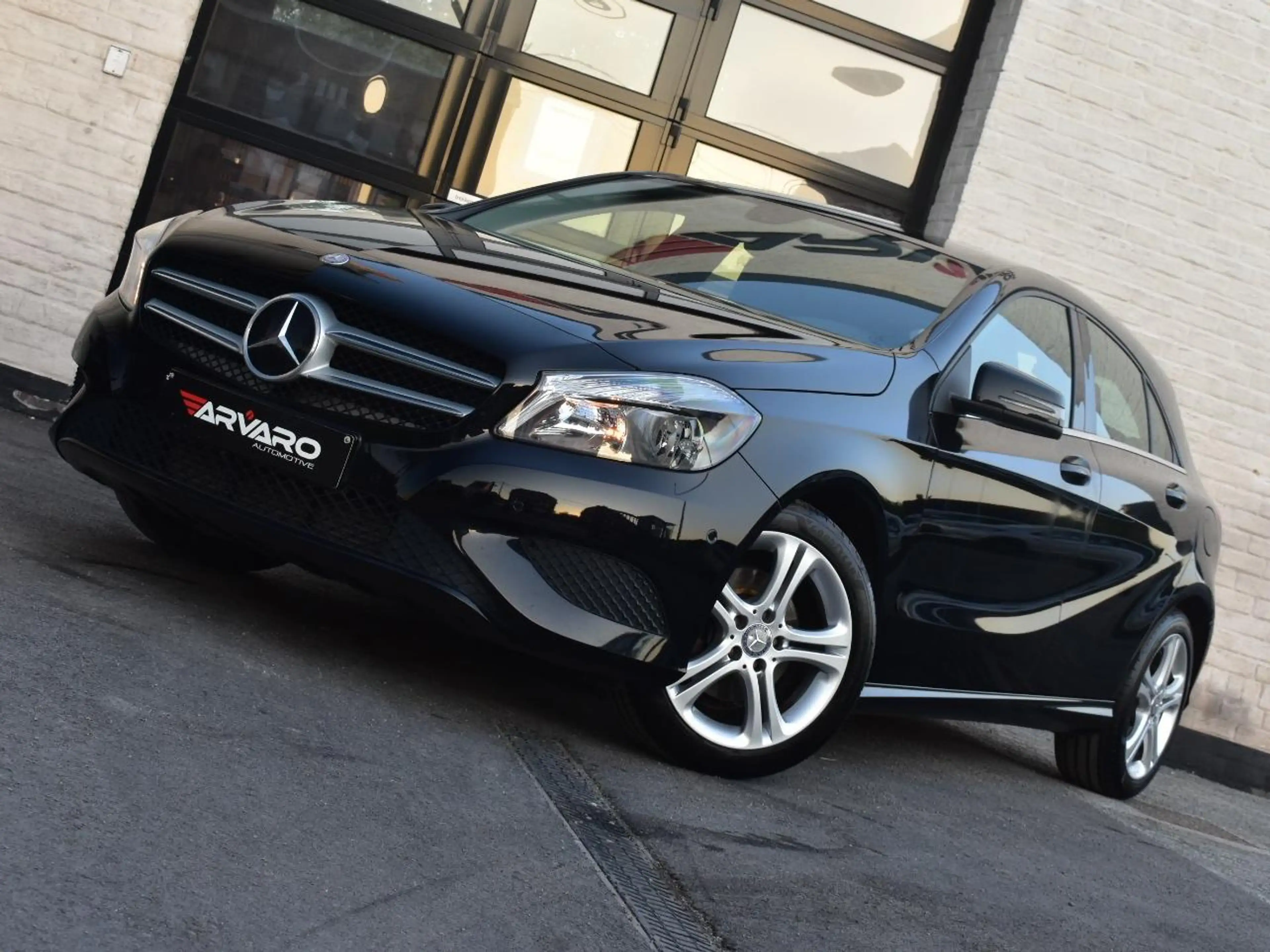 Mercedes-Benz A 200 I Style / Sportzetels / Leder / PDC / Verw Zetels / Topstaat / Garantie