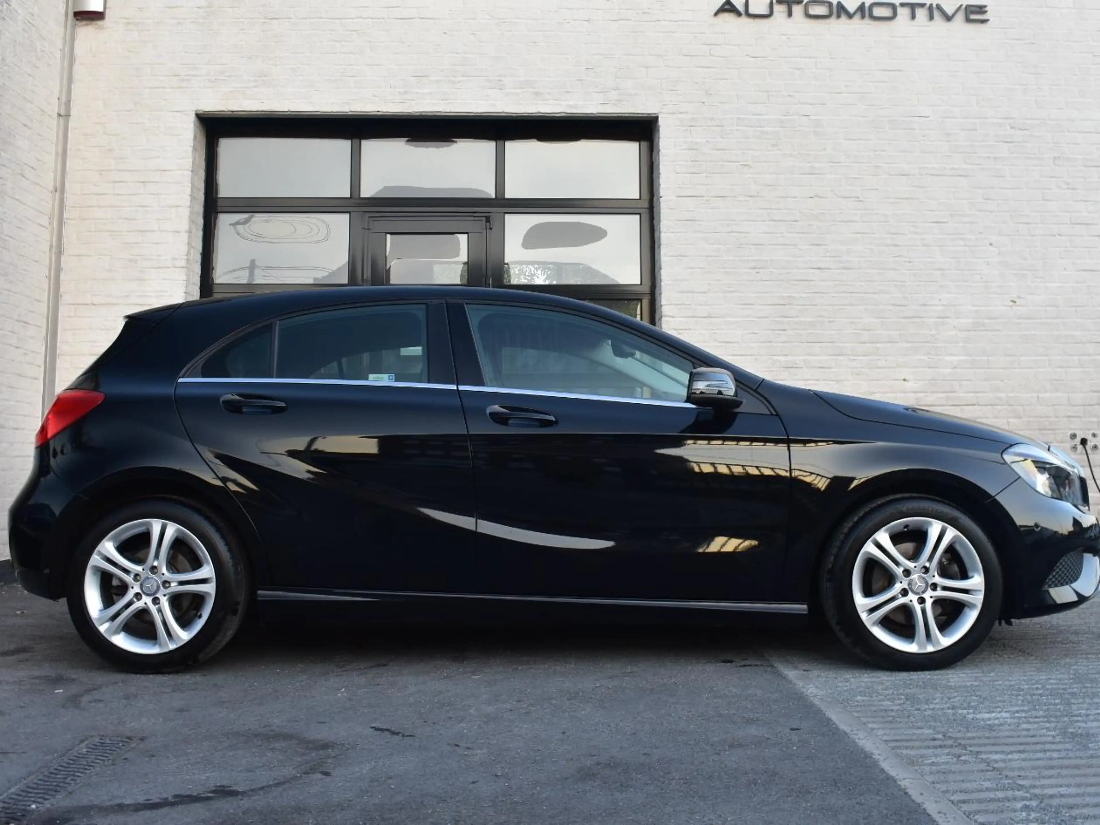 Mercedes-Benz A 200 I Style / Sportzetels / Leder / PDC / Verw Zetels / Topstaat / Garantie — photo 4