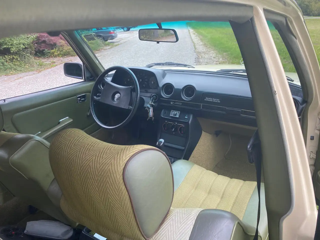 Mercedes-Benz 200 w123 typ 200, foto 4