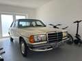 Mercedes-Benz 200 w123 typ 200 Beige - thumbnail 1