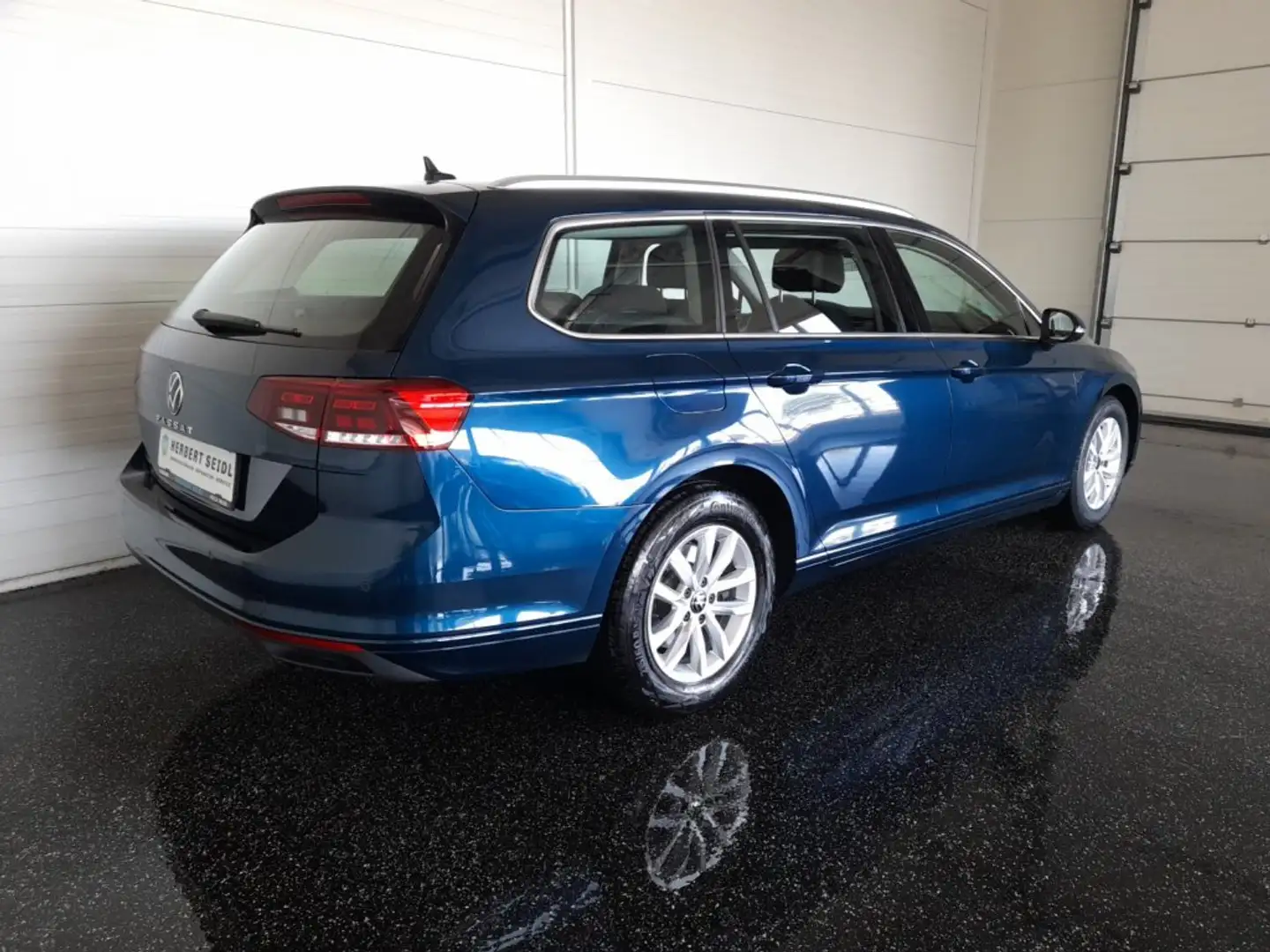 Volkswagen Passat Variant BUSINESS 2,0 TDI DSG *VOLL-LED / NAVI / AHV & KAMERA / ACC / SPORTMASSAGESITZ / E-KLAPPE / TRAVEL ASSIST* Blau - 2