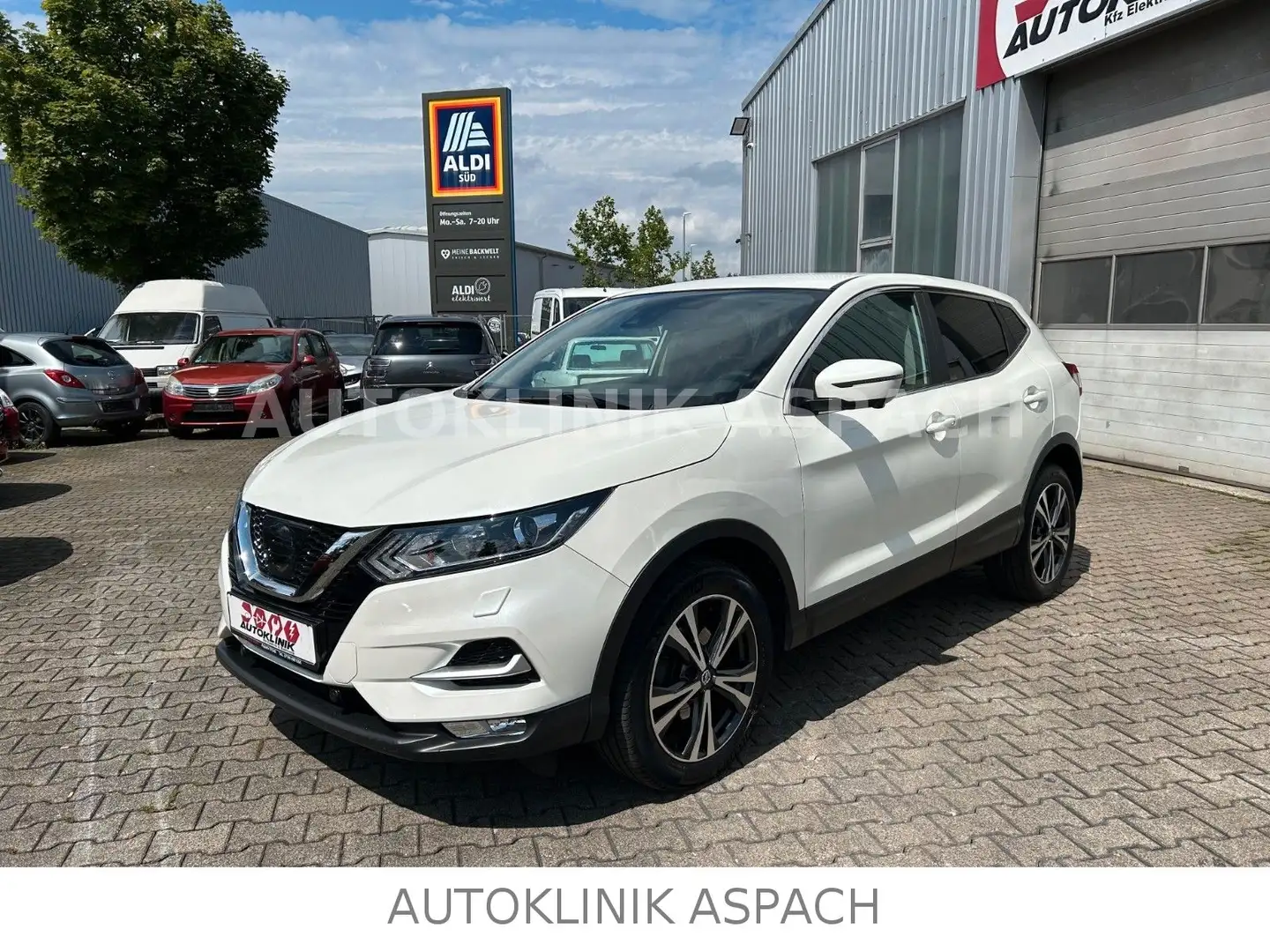 Nissan Qashqai QASHQAI N-Connecta * 360 *  GETRIEBEPROBLEME Blanc - 1