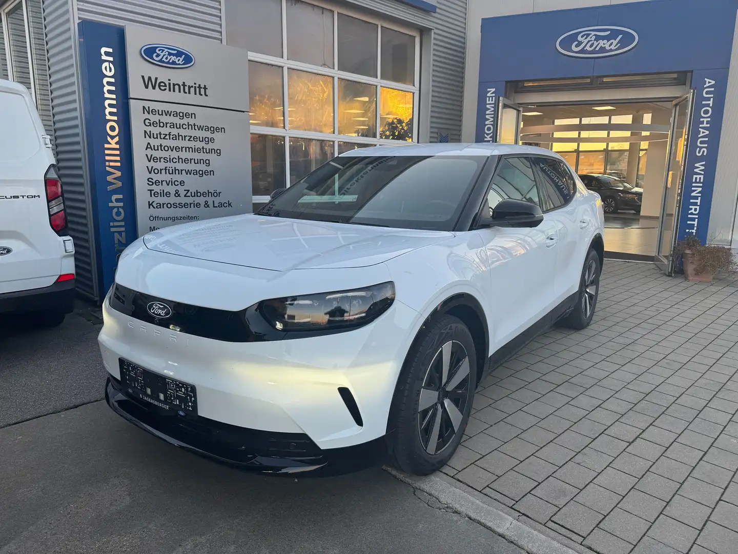 Ford Capri Extended Range RWD Leasingaktion Weiß - 1