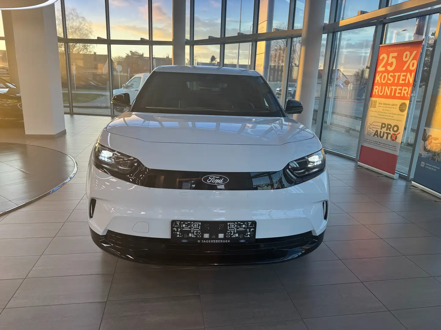 Ford Capri Extended Range RWD Leasingaktion Weiß - 2