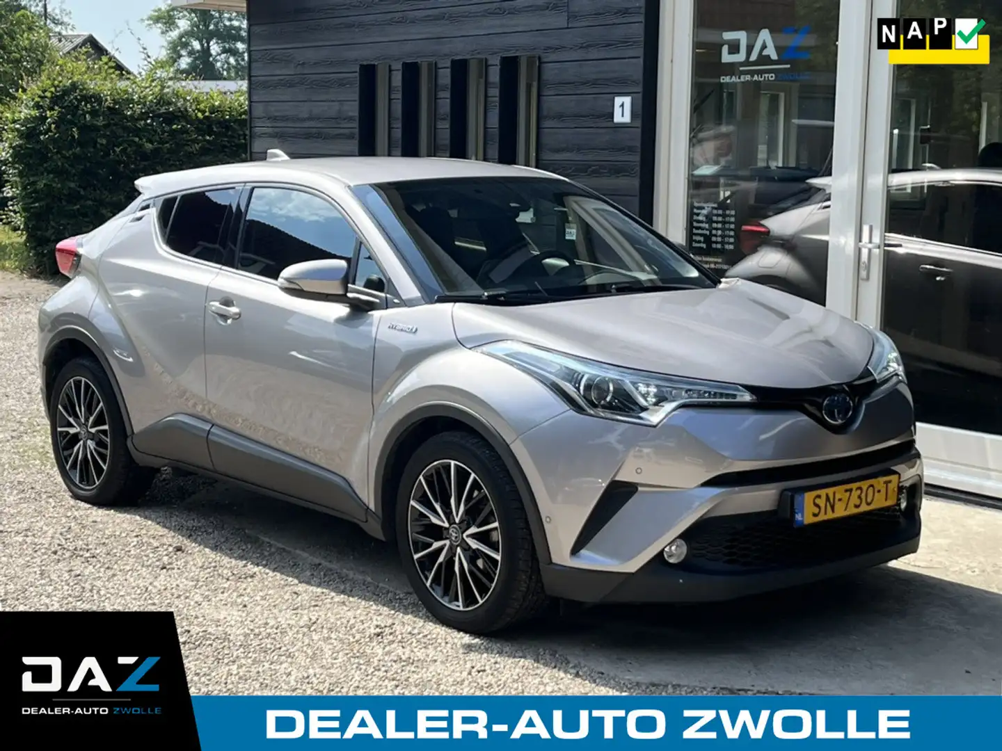 Toyota C-HR 1.8 Hybrid Style Aut/Ecc/Navi/Pdc/Lm Grijs - 1