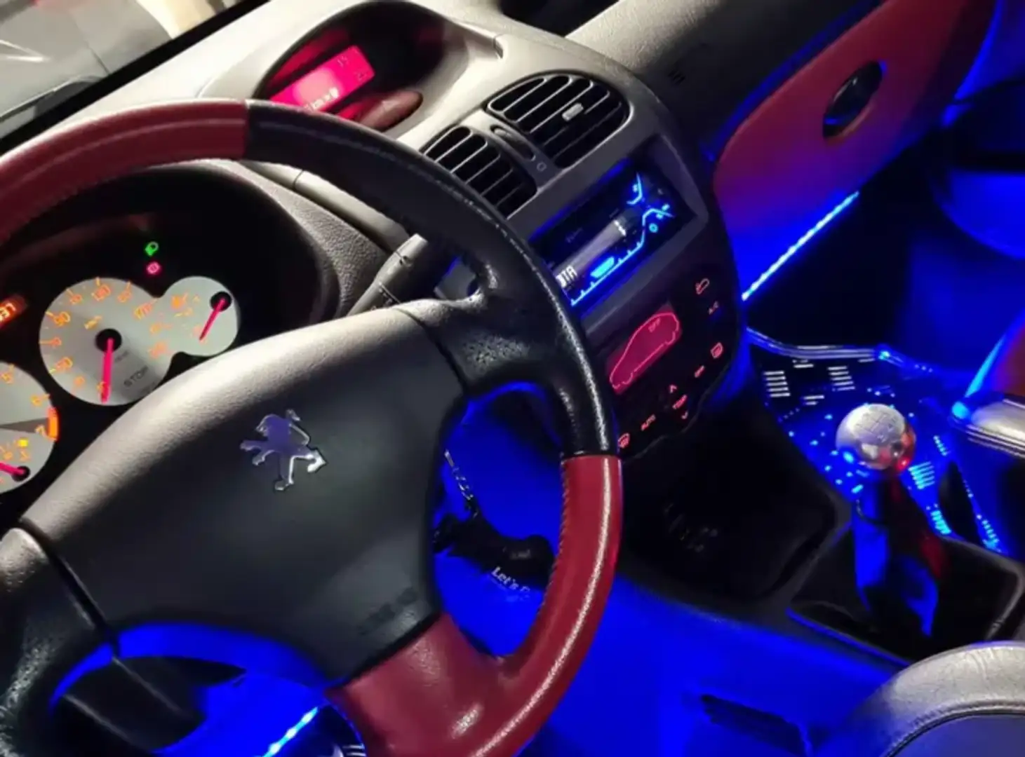 Peugeot 206 206 1.1i XR Noir - 2