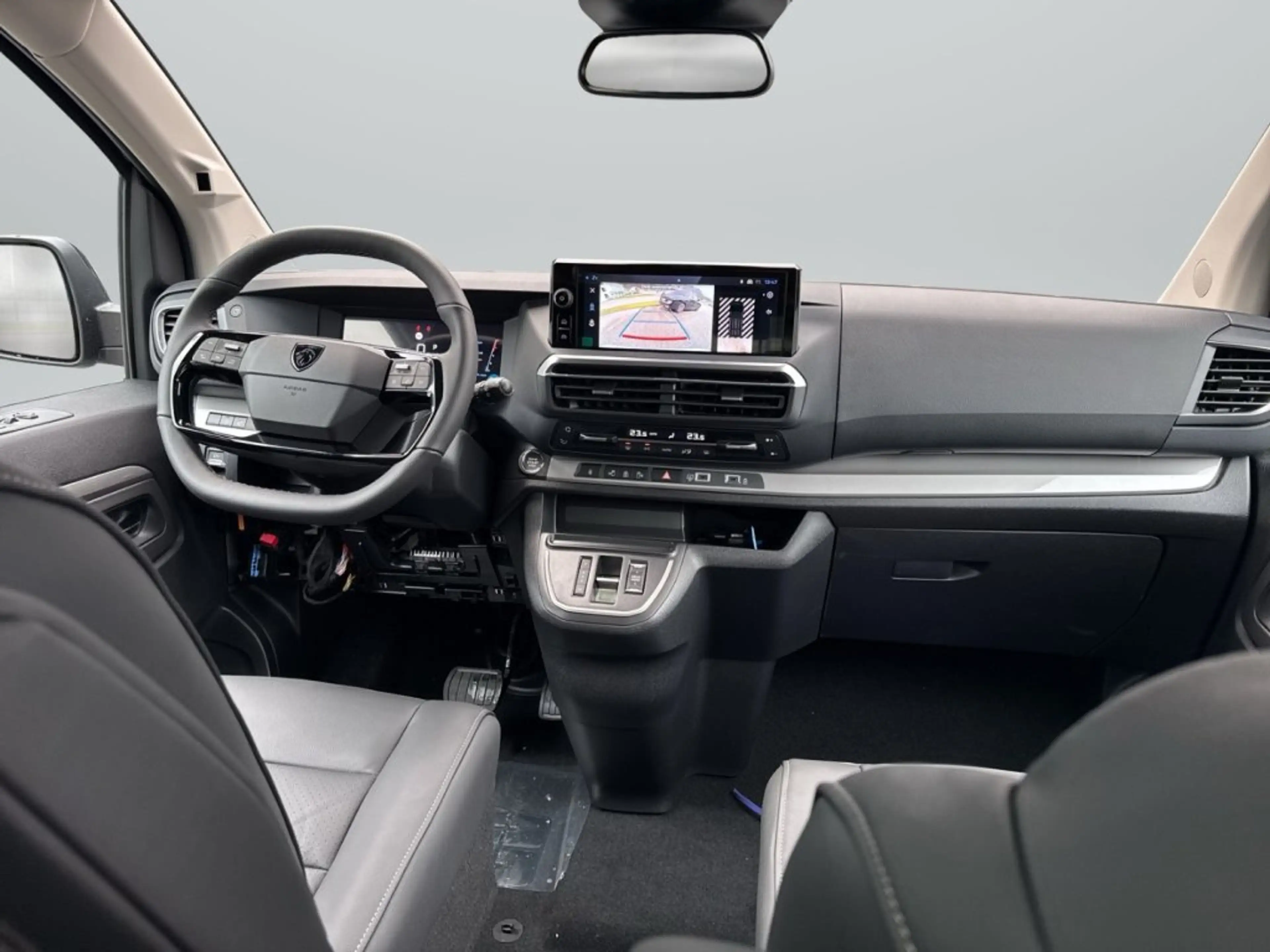 Peugeot Traveller PREMIUM L2 BHDI 180 EAT8 — photo 8