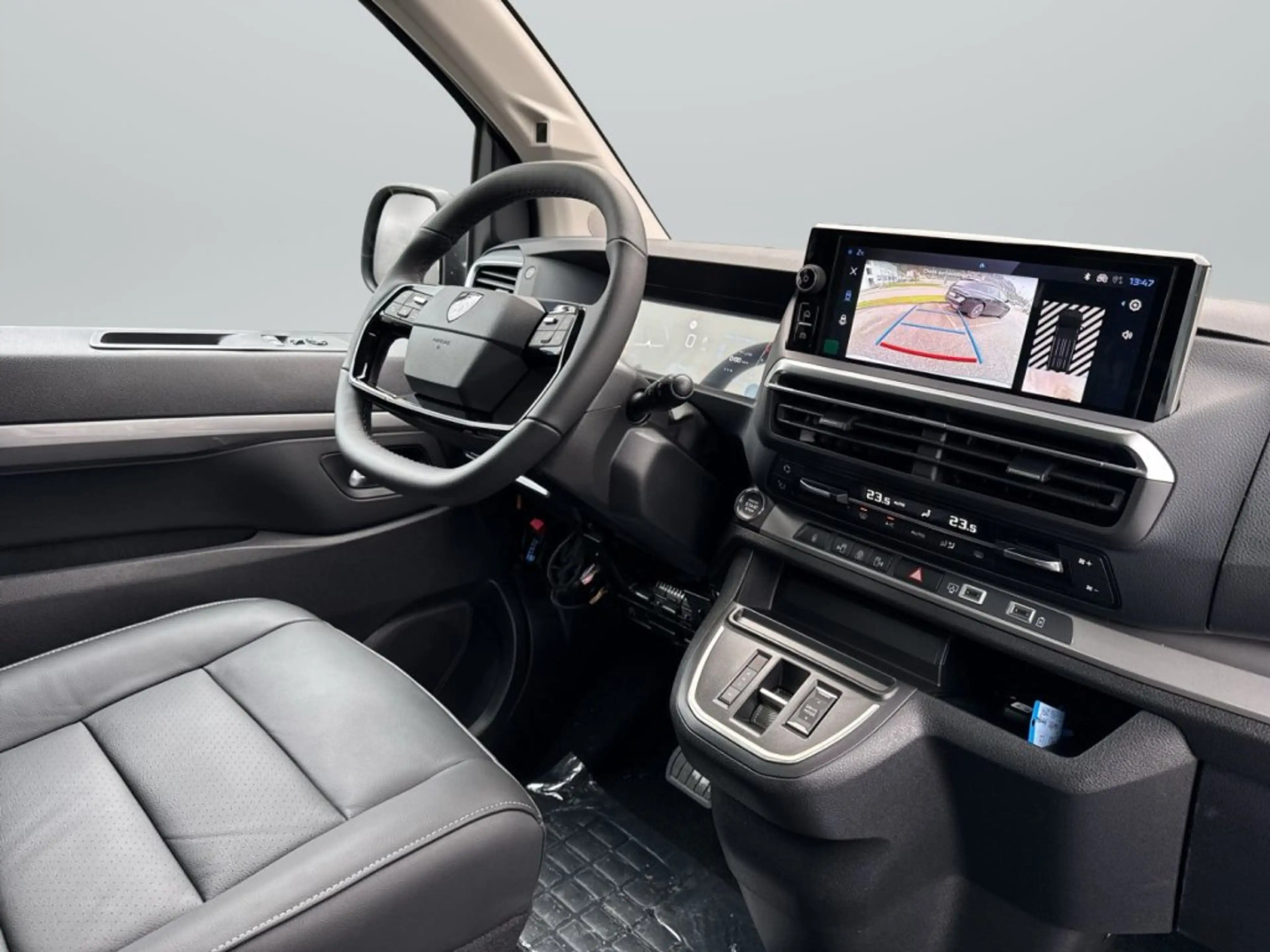Peugeot Traveller PREMIUM L2 BHDI 180 EAT8 — photo 4