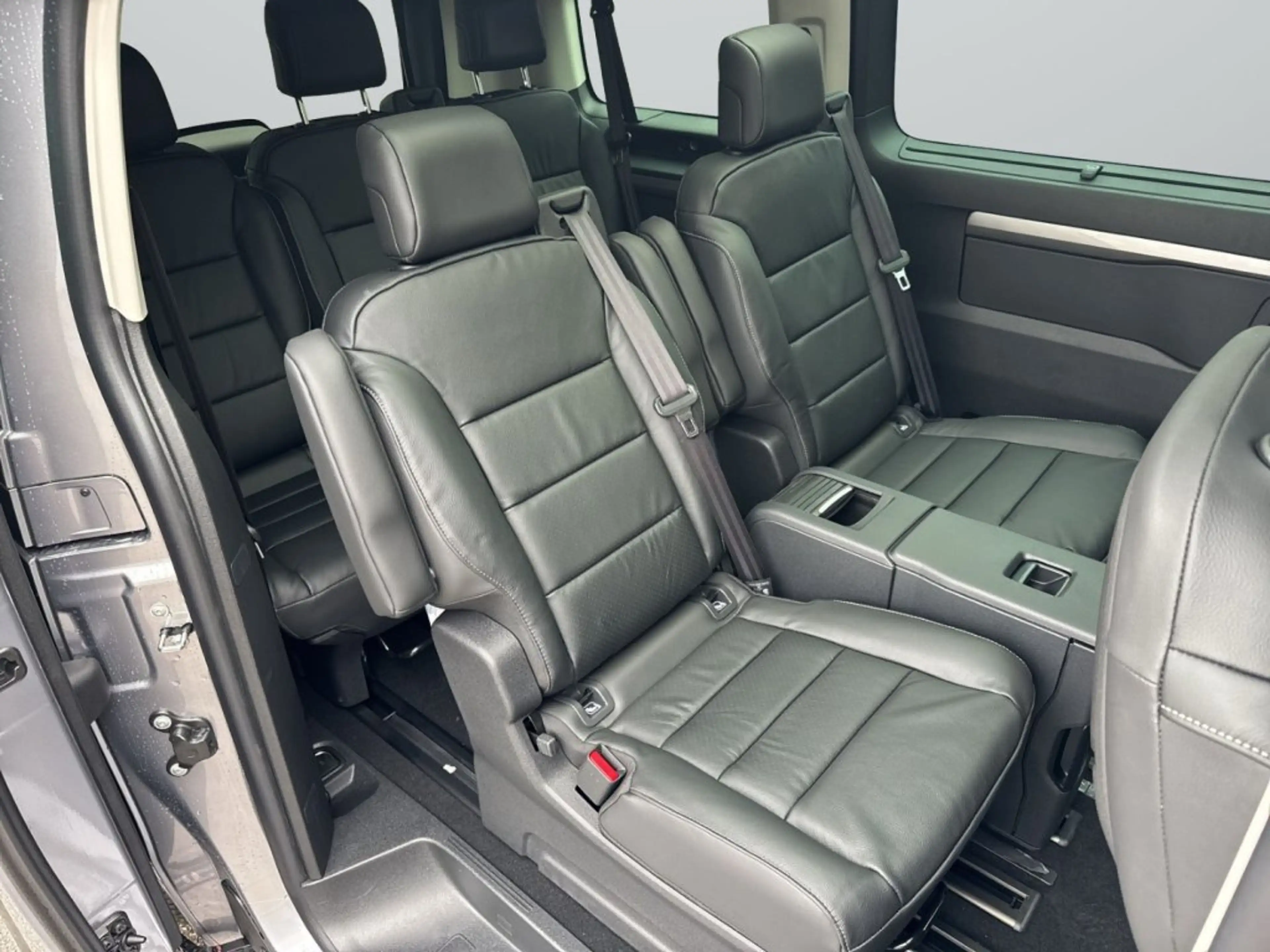 Peugeot Traveller PREMIUM L2 BHDI 180 EAT8 — photo 5