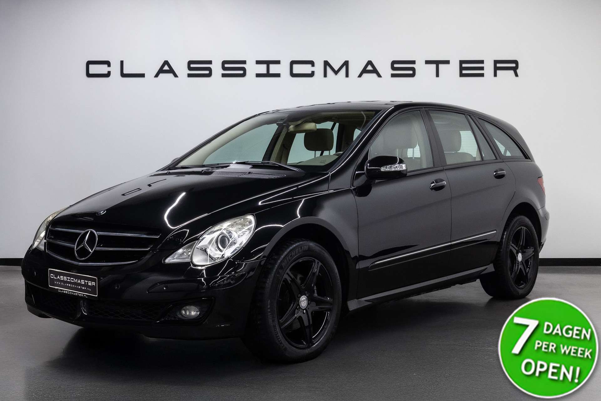 Mercedes-Benz R 500