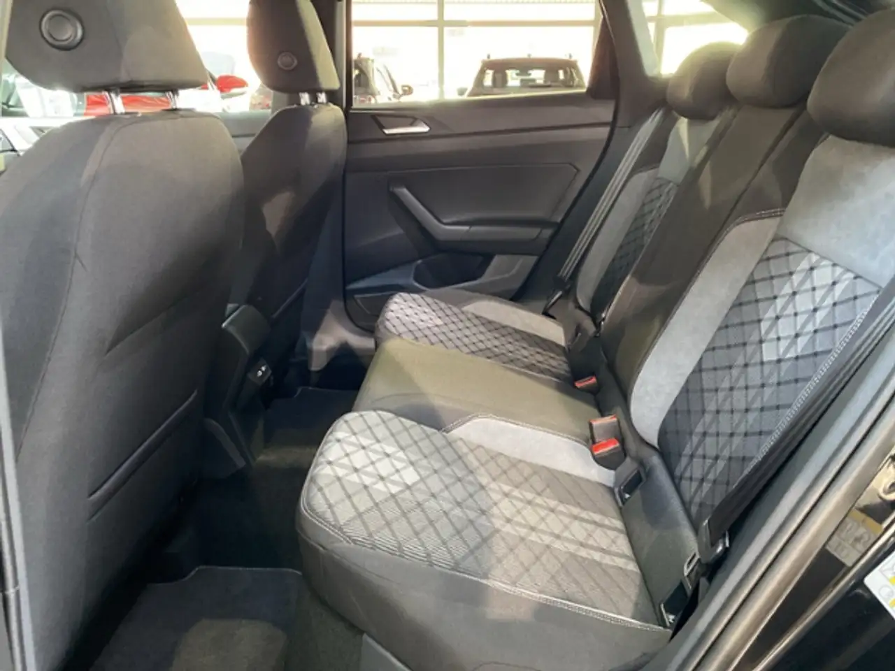 Volkswagen Taigo R-Line 1.5 TSI DSG Blackstyle Matrix Keyless Kame 10