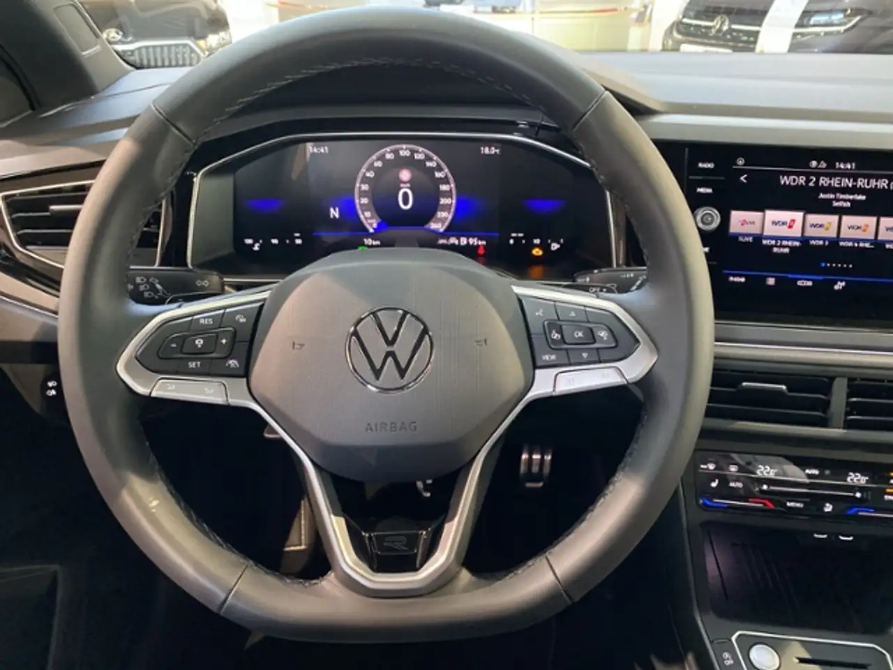 Volkswagen Taigo R-Line 1.5 TSI DSG Blackstyle Matrix Keyless Kame 13
