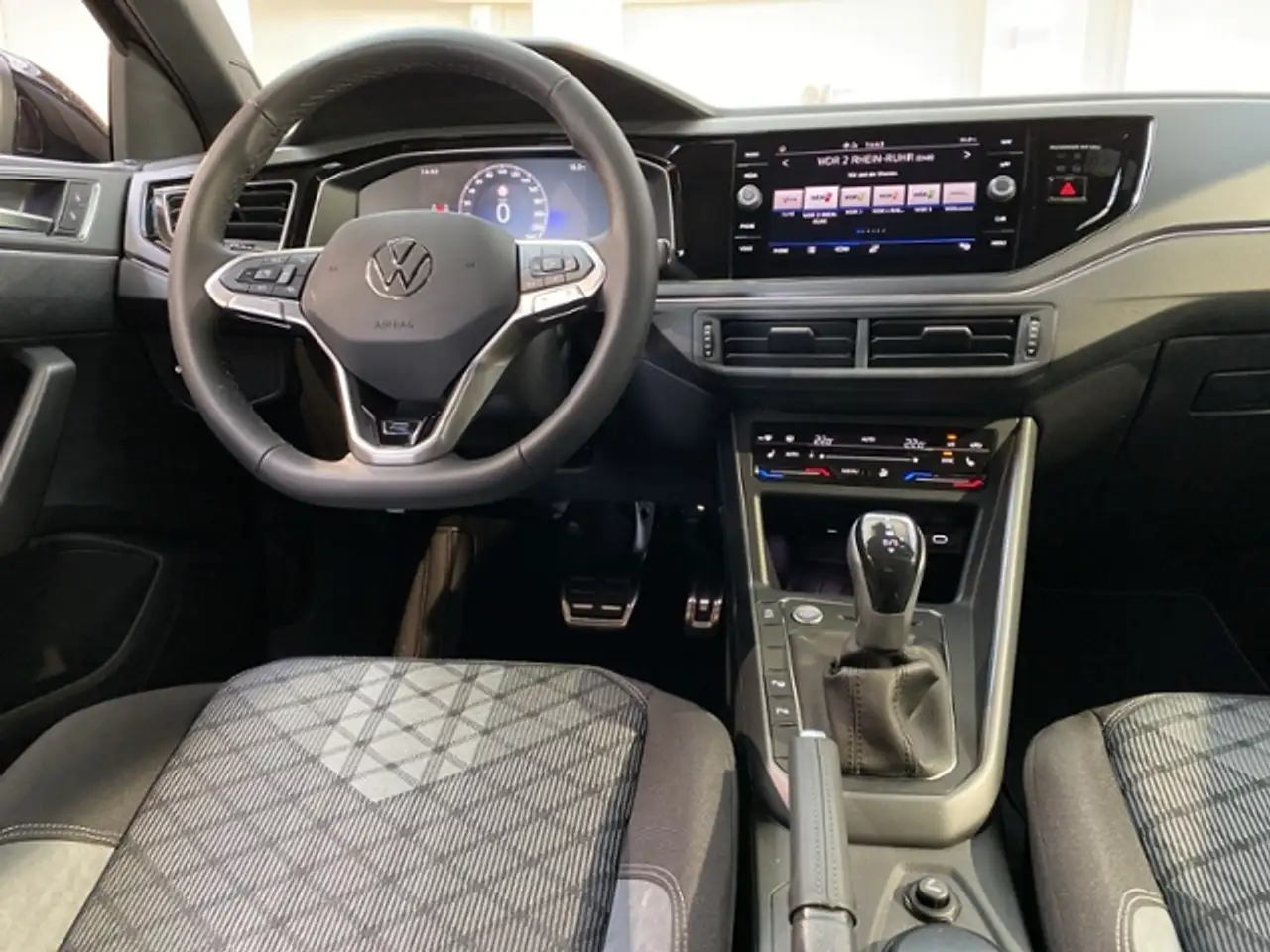 Volkswagen Taigo R-Line 1.5 TSI DSG Blackstyle Matrix Keyless Kame 7