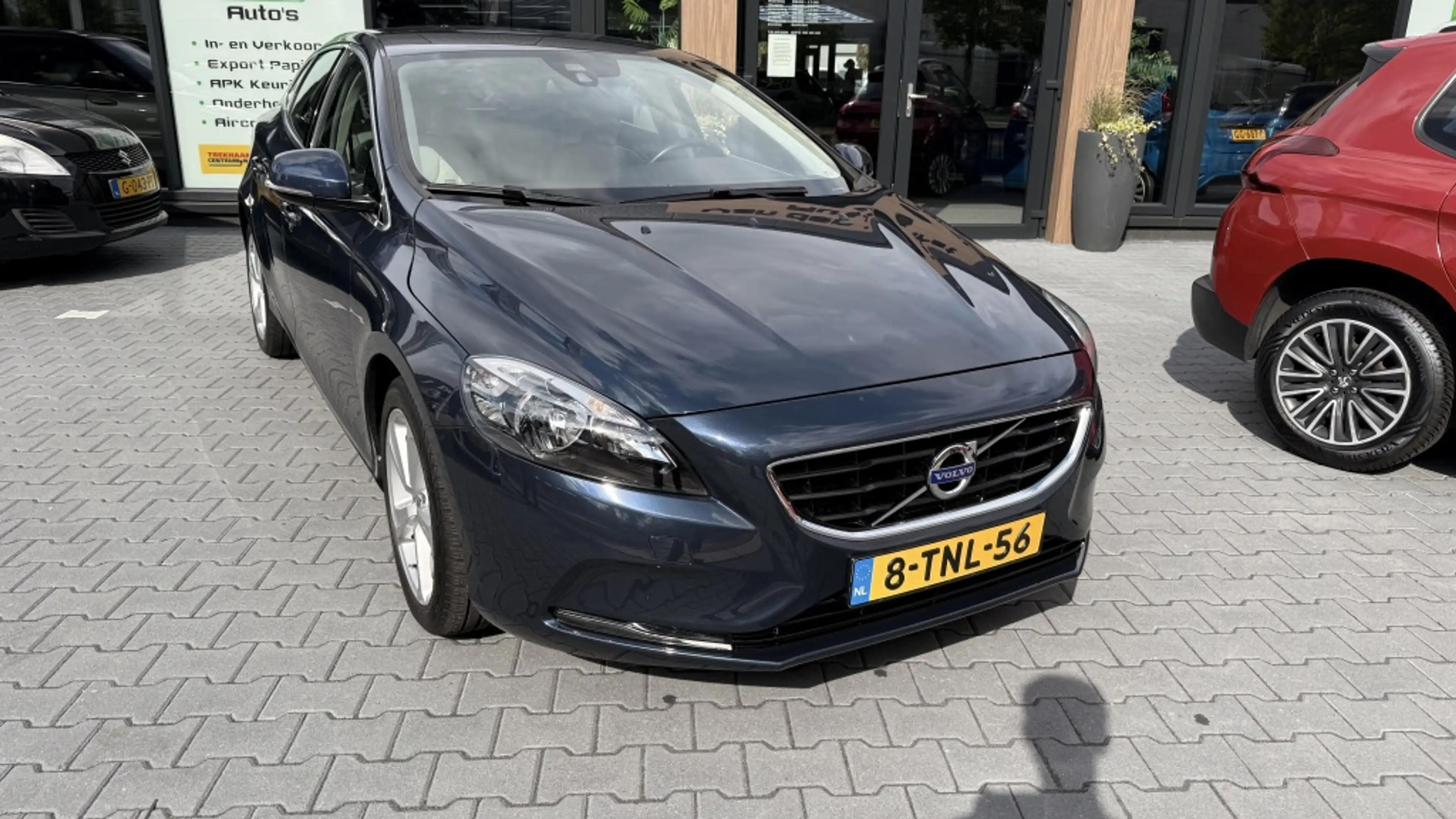 Volvo V40 1.6 T4 Summum automaat — photo 2