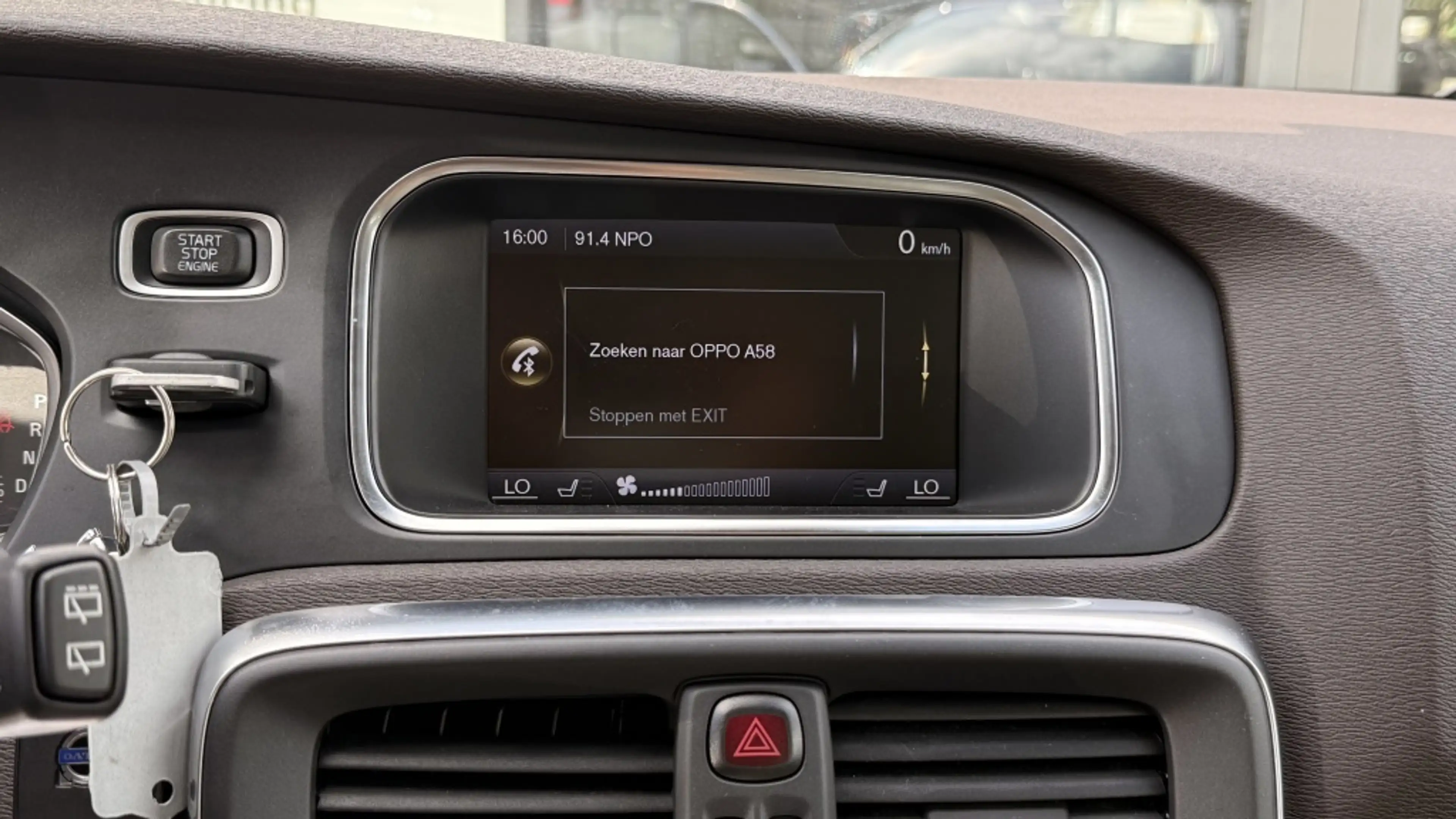 Volvo V40 1.6 T4 Summum automaat — photo 13