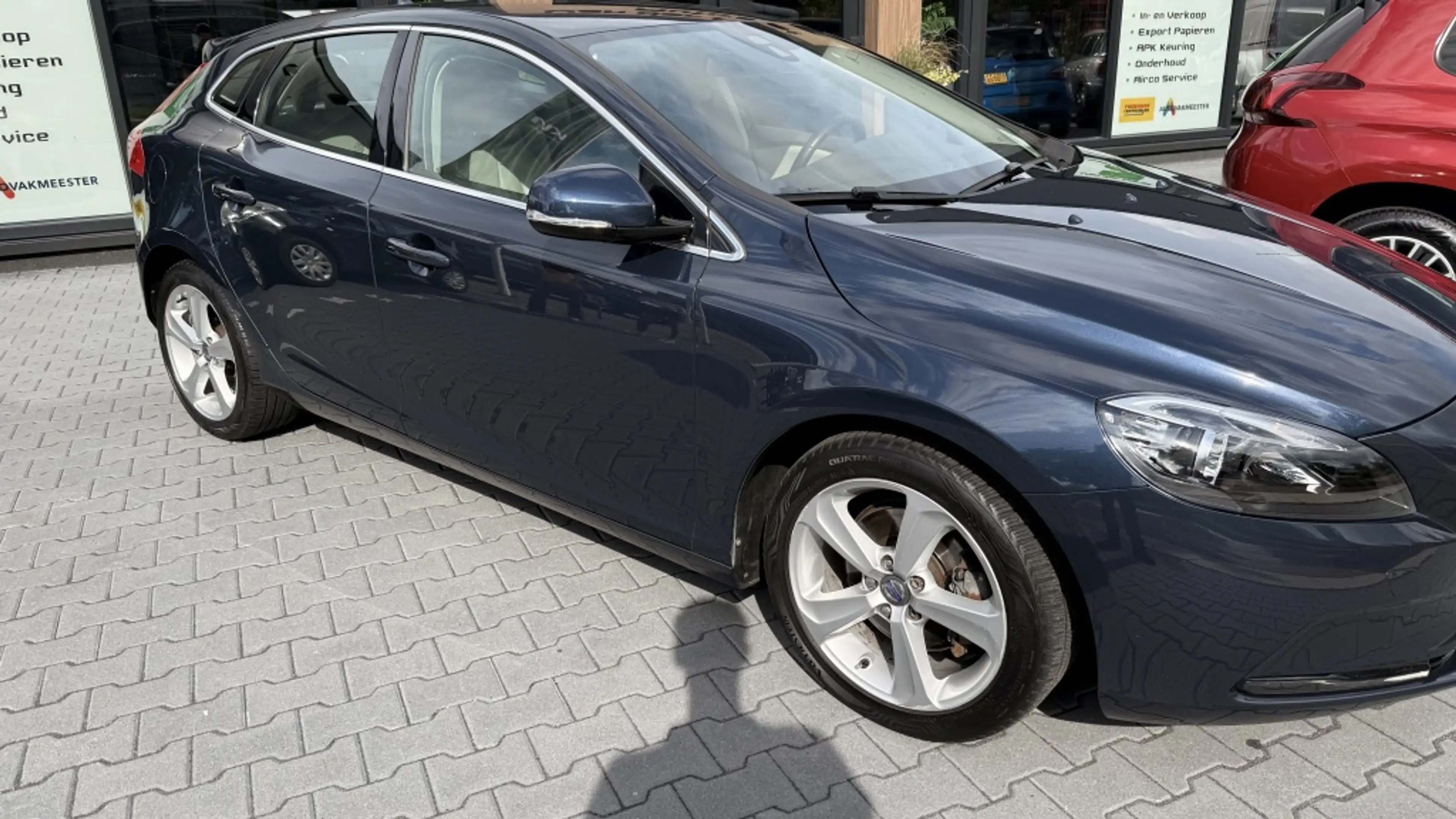Volvo V40 1.6 T4 Summum automaat — photo 3