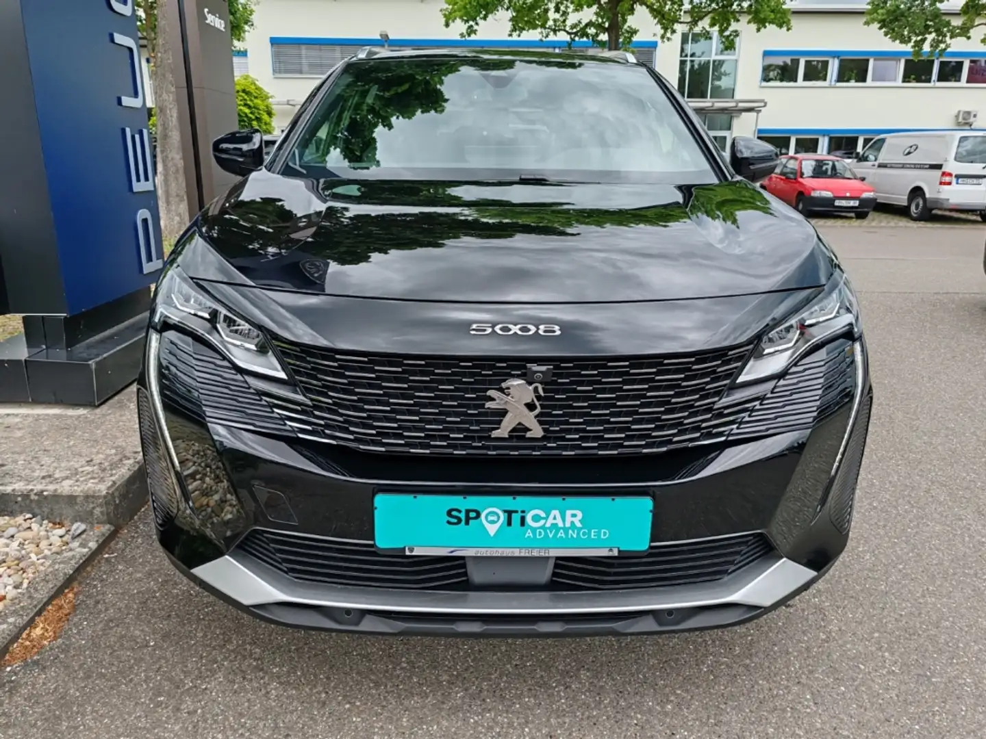 Peugeot 5008 Allure Pack 1.2 PureTech 130 EU6d 7-Sitzer Navi Di Schwarz - 2