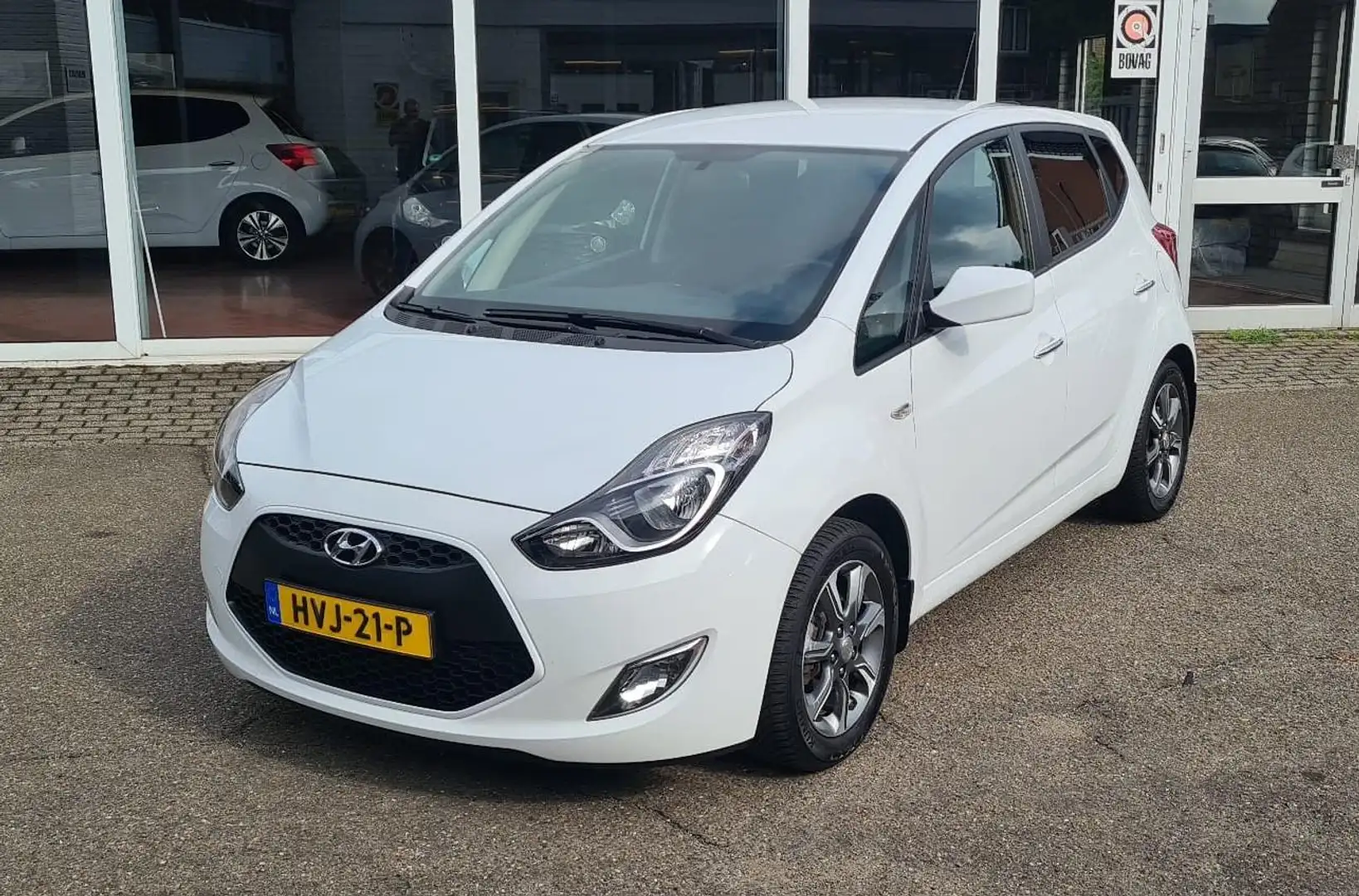 Hyundai iX20 1.6i Go! Automaat,Navi,Camera,pdc,Cruise,RIJKLAARP Blanco - 1