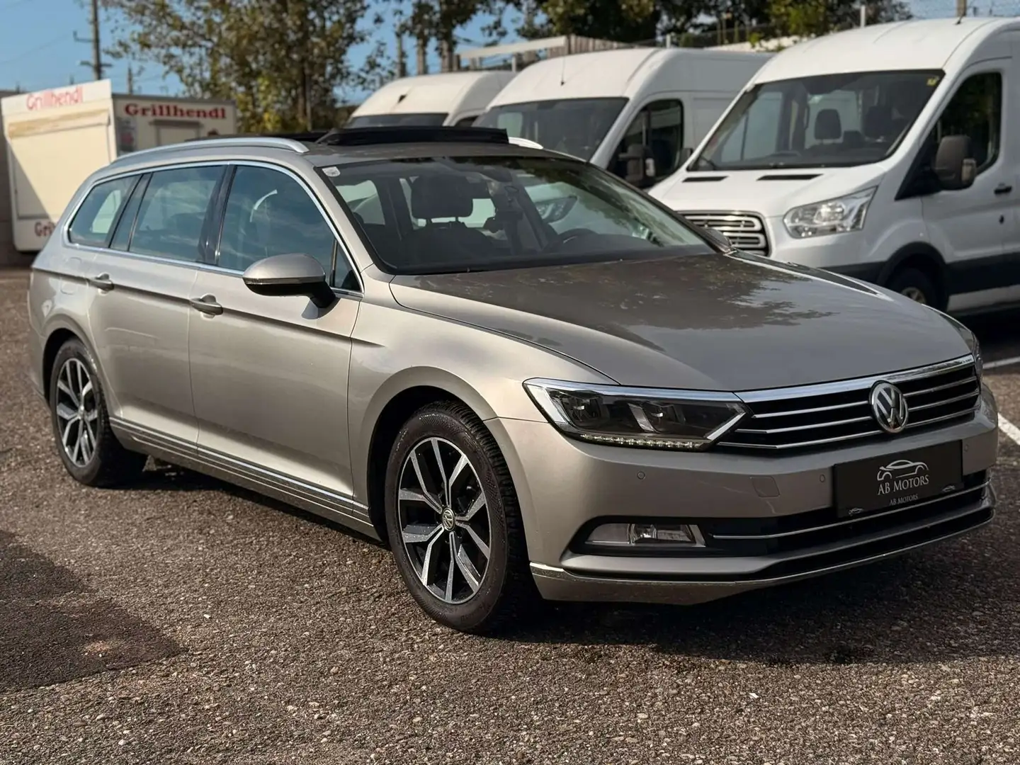 Volkswagen Passat Variant Highline BMT/Start-Stopp Bronze - 1