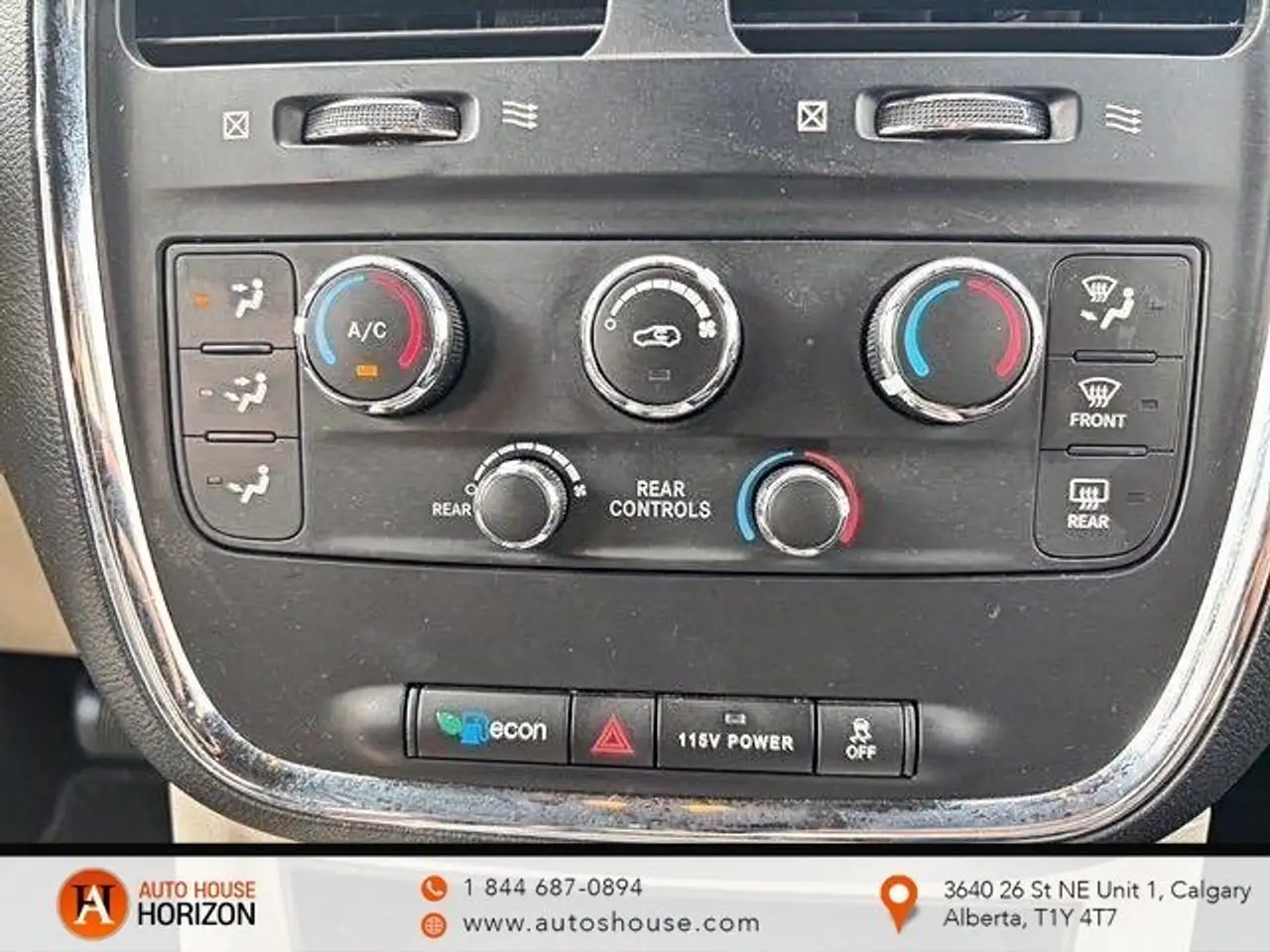 Dodge Grand Caravan снимка Dodge Grand Caravan