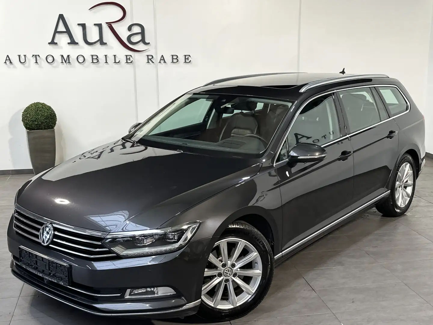 Volkswagen Passat Variant Highline 4Motion NAV+LED+PANO+AHK Gri - 1