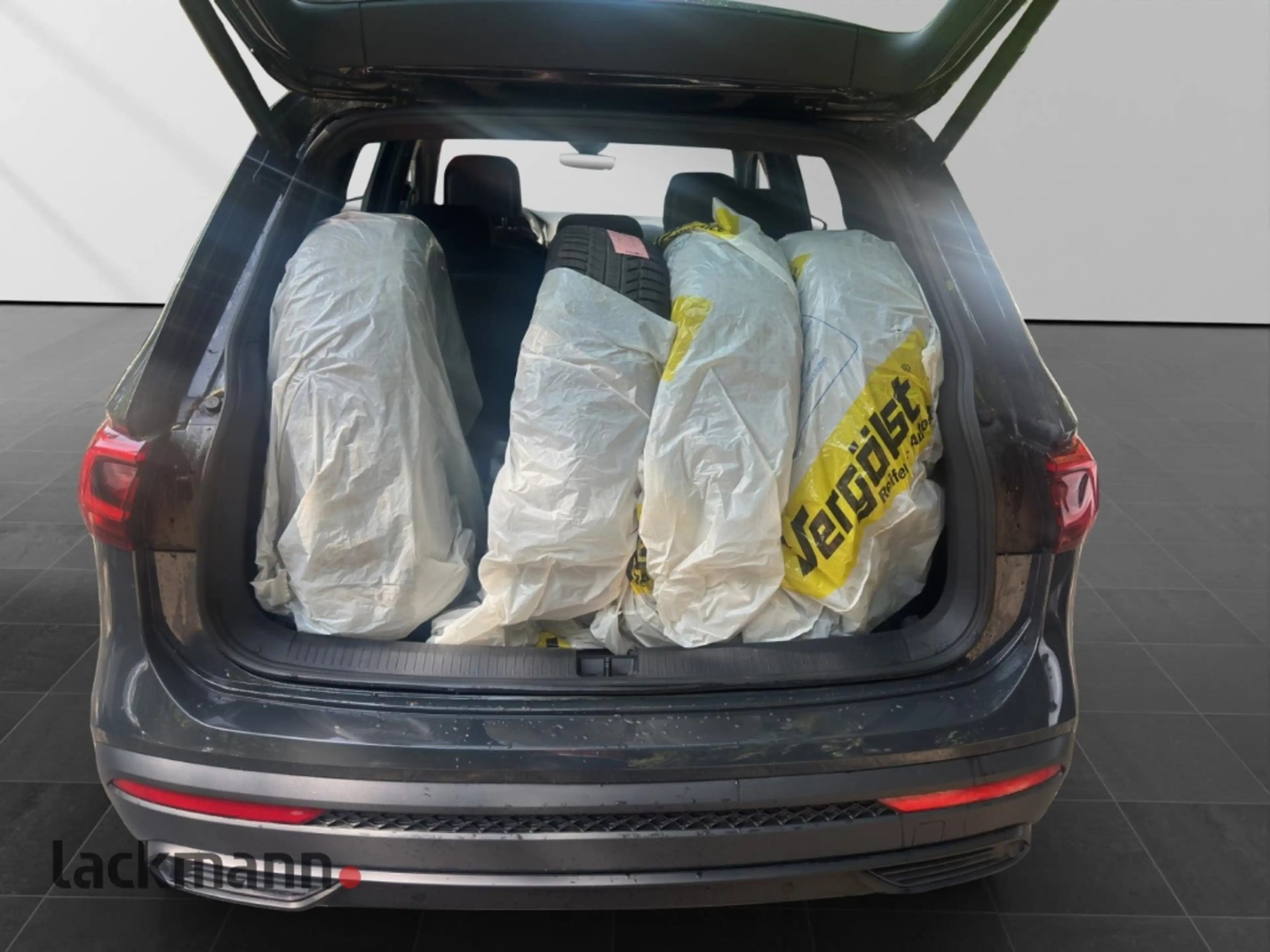 SEAT Tarraco 2.0 TDI Style*Navi*LED*ACC*Kessy*Kamera* — photo 8