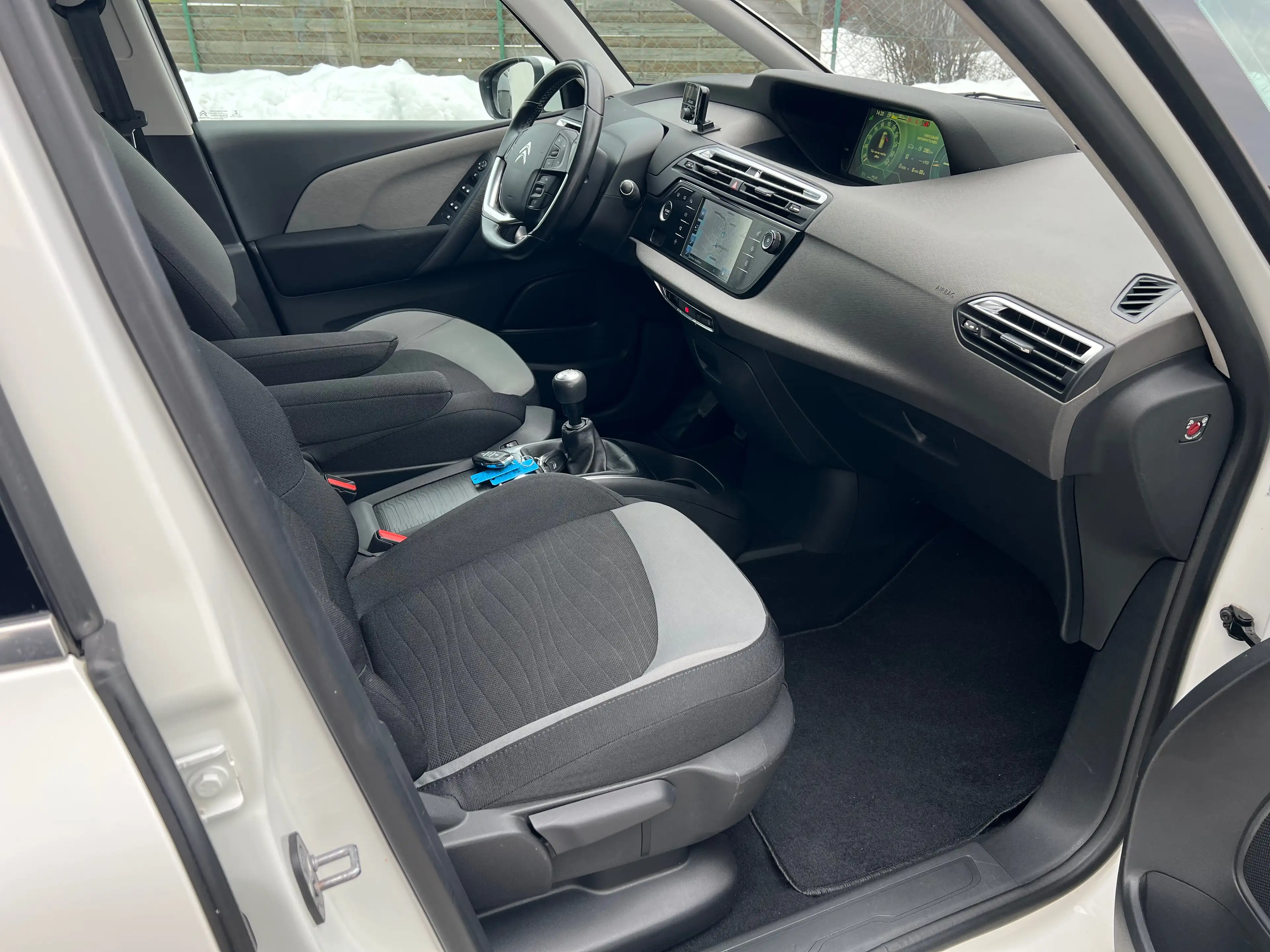 Citroen C4 Picasso C4 Picasso 2,0 Blue-HDI Navi AHK Klimaaut Keyless — photo 6