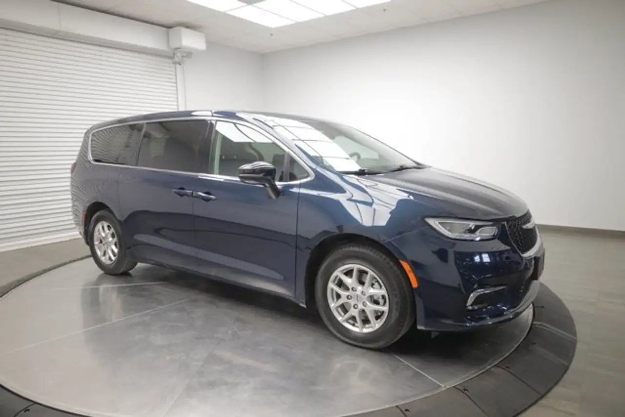 2024 Chrysler Pacifica