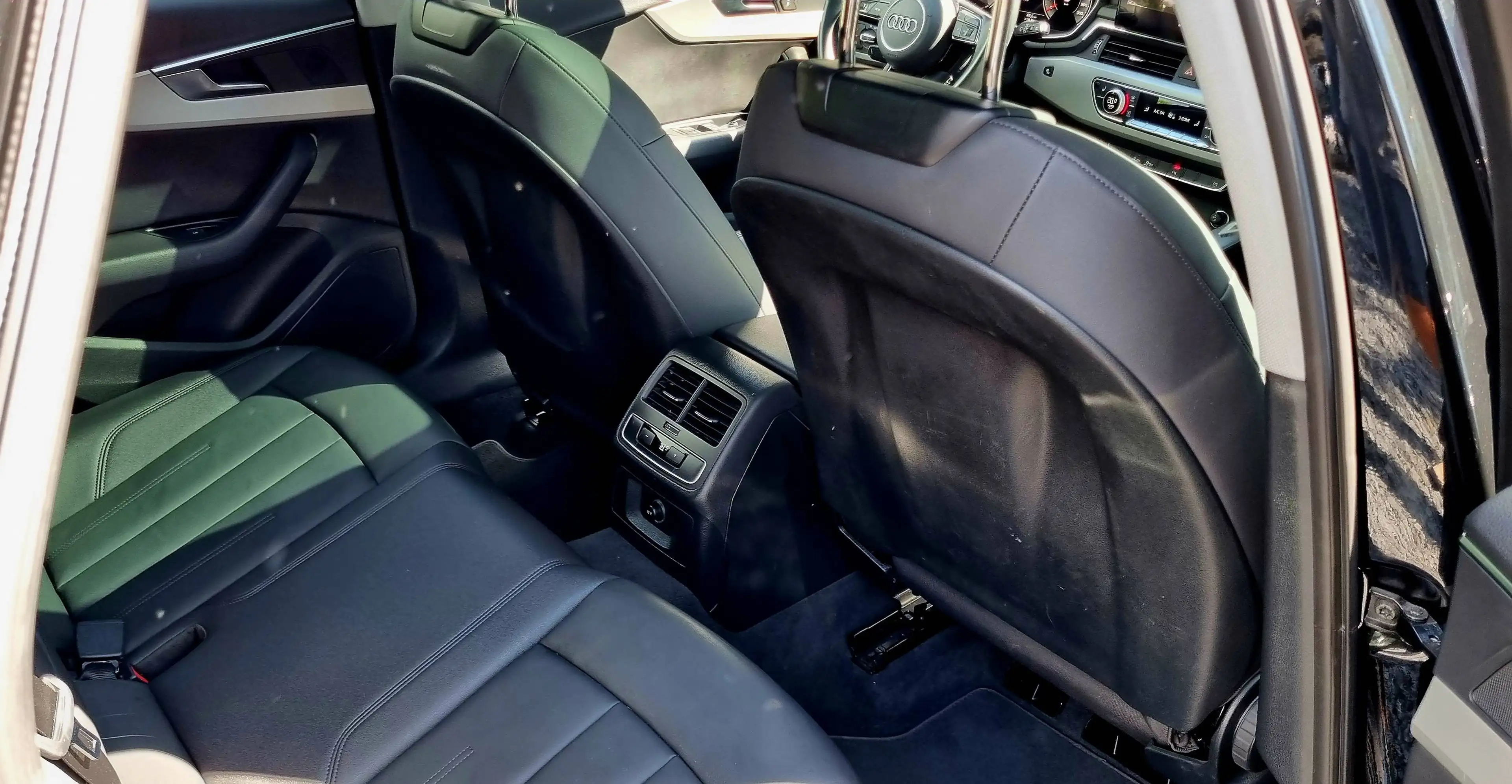 Audi A4 A4 Avant 30 TDi Business Edition Attraction S tronic — photo 10
