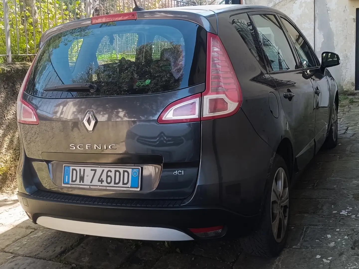 Renault Scenic X-Mod 1.5 dci Luxe 110cv - 2