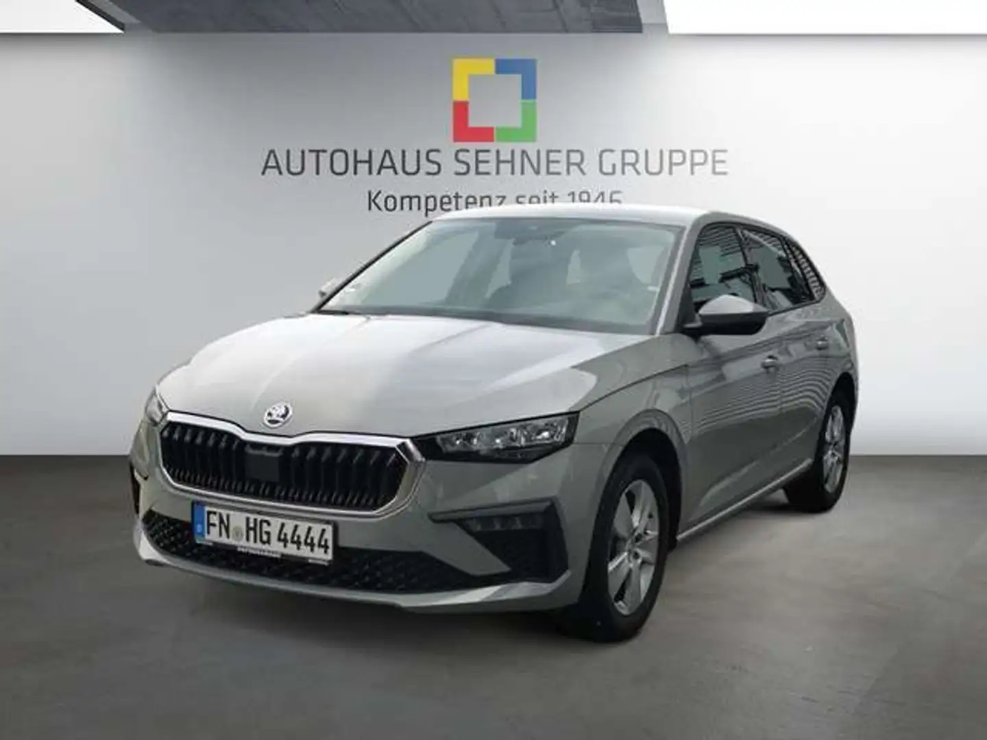 Skoda Scala Essence +SHZ+Klima+CarPlay Gris - 1