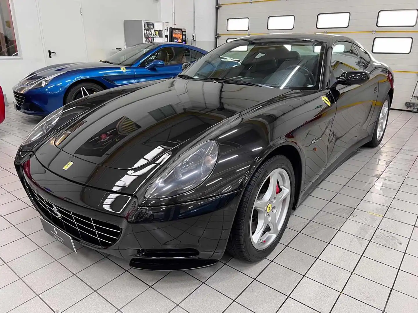 Ferrari 612 Scaglietti F1 Schwarz - 1
