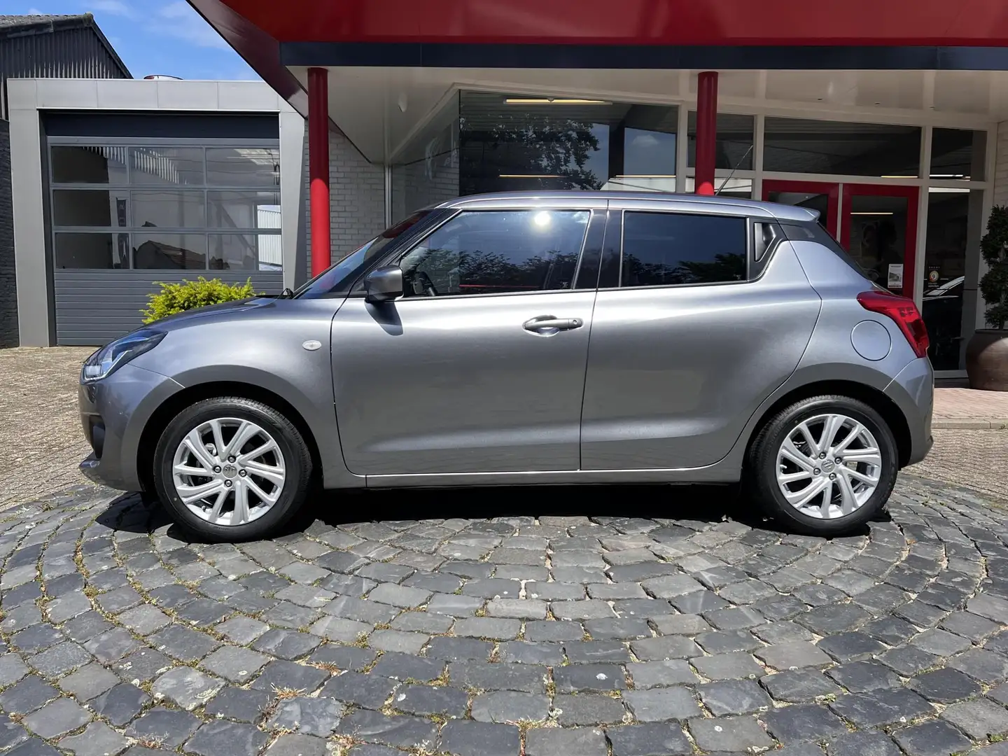 Suzuki Swift 1.2 Select Smart Hybrid | Carplay | Adap.Cruise | Grijs - 2