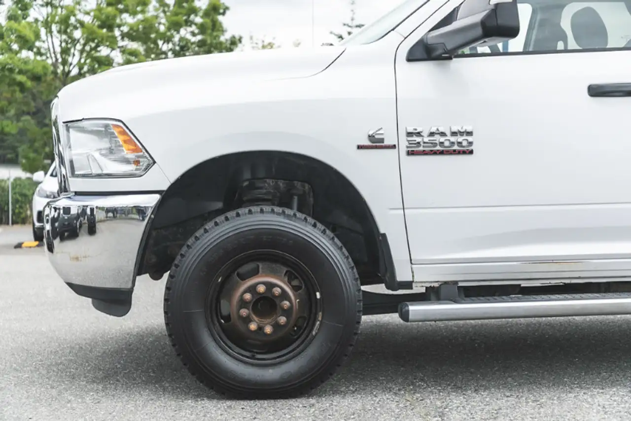RAM 3500 снимка RAM 3500