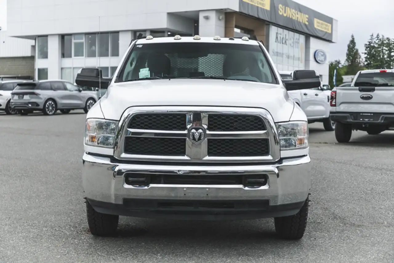 RAM 3500 снимка RAM 3500