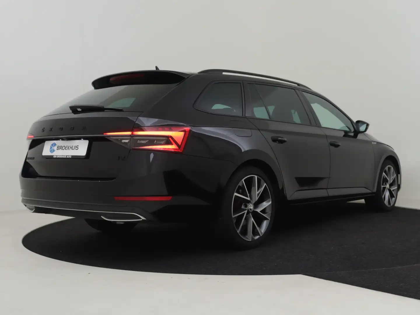 Skoda Superb Combi 1.4 TSI iV Sportline Business 218pk | Adapti Negro - 2