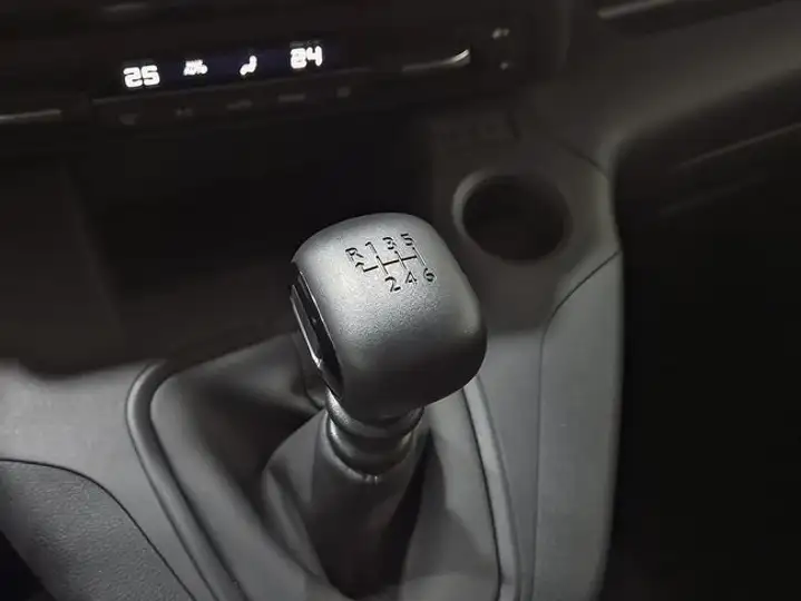 Opel Combo 2022, foto 26
