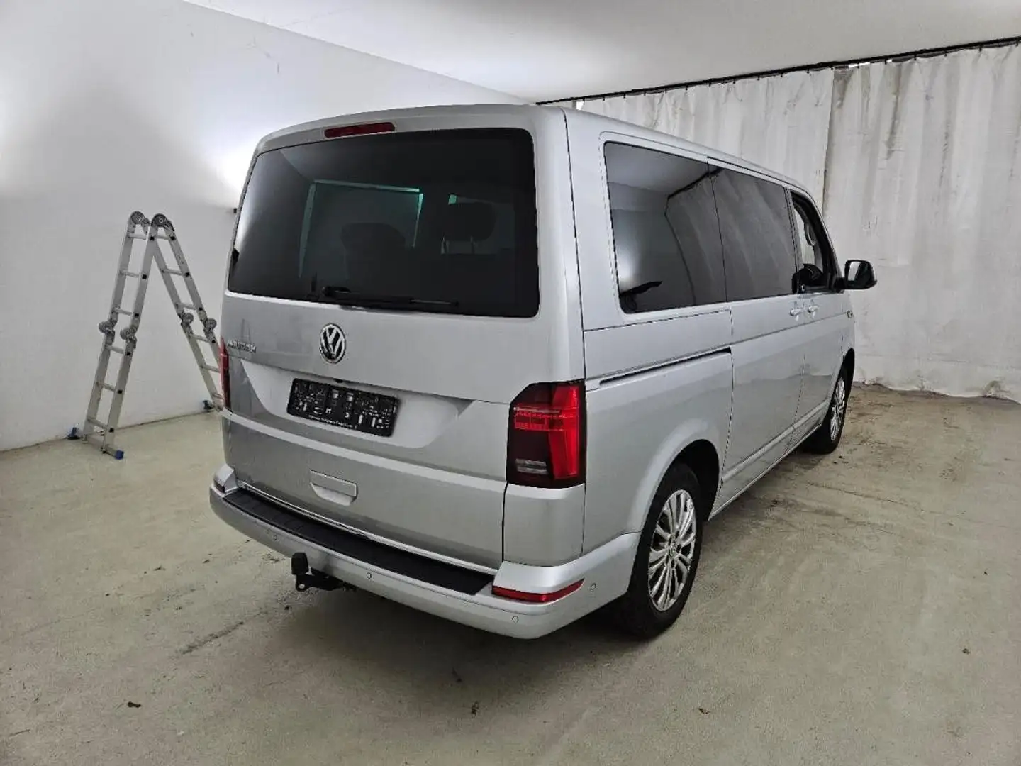 Volkswagen T6 Multivan T6.1 Multivan Generation Six AHK Stndhzng. ACC Silber - 2