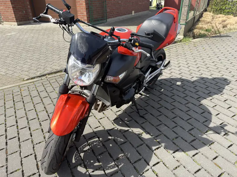 Suzuki GSR 600 - foto 3