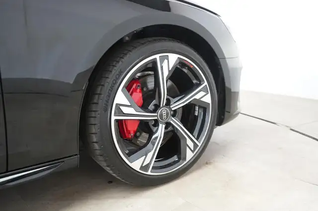 Audi A4 view 15