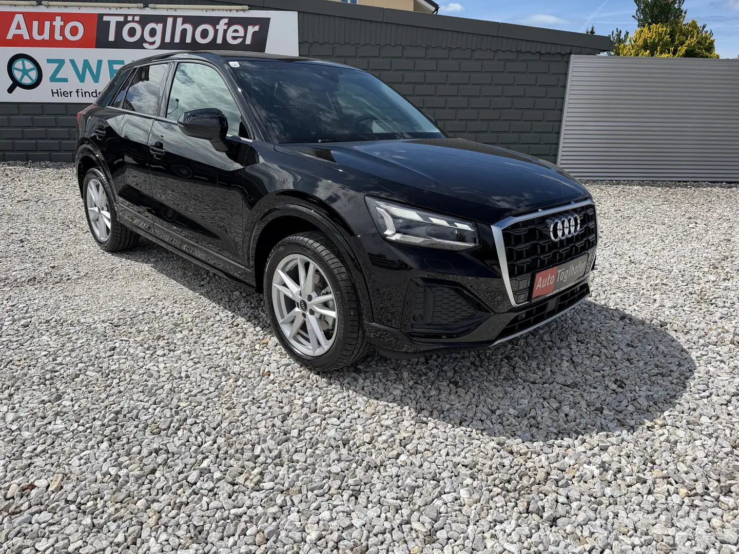 Audi Q2 30 TFSI advanced Matrix Garantie Kamera Tageszula. Schwarz - 2
