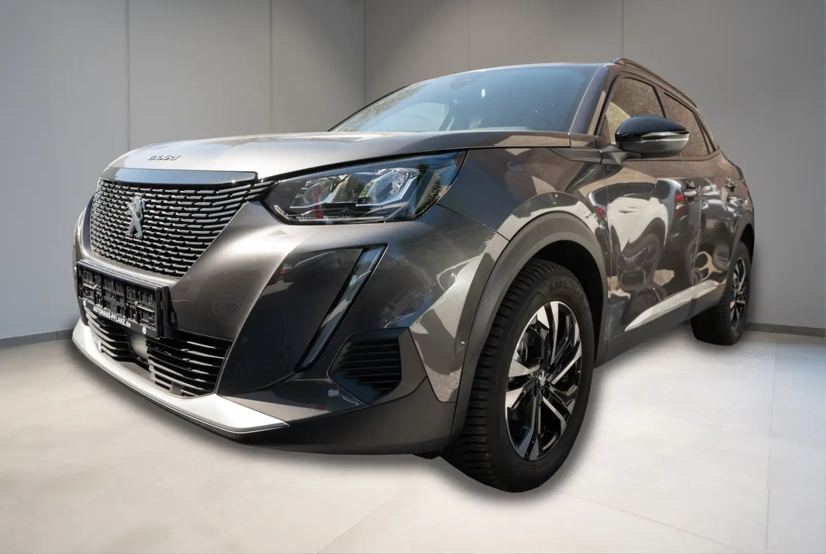 Peugeot 2008 Allure 1.2 PureTech 130 Gris - 1