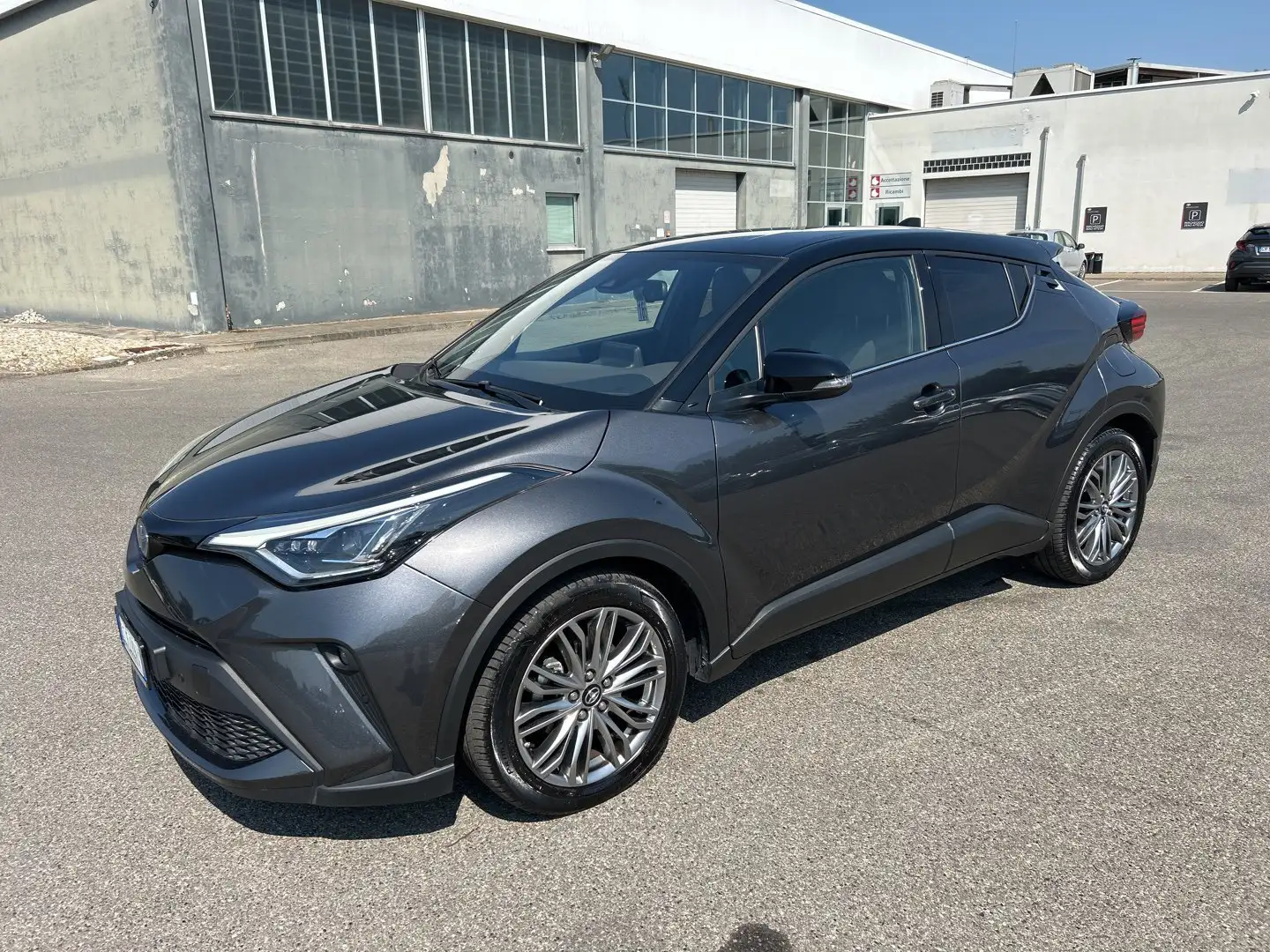 Toyota C-HR C-HR 2.0 HV Lounge Grigio - 1