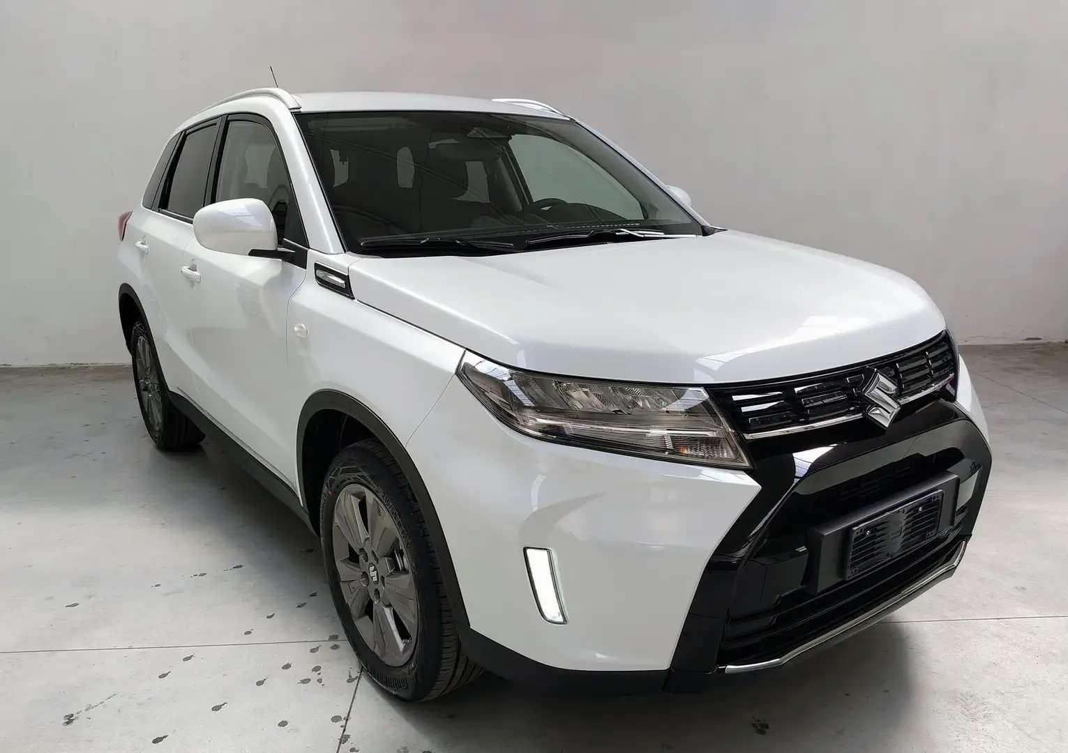 Suzuki Vitara 1.4 Hybrid Cool+ Bianco - 2
