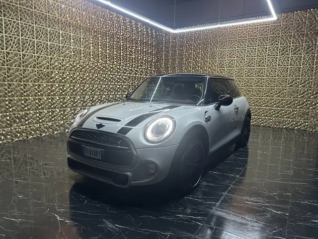 MINI Cooper SD 2.0 Hype Seven 3p auto
