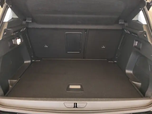 Opel Grandland X view 11