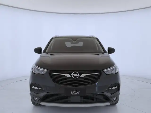 Opel Grandland X view 3