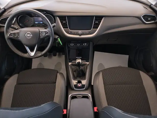 Opel Grandland X view 7